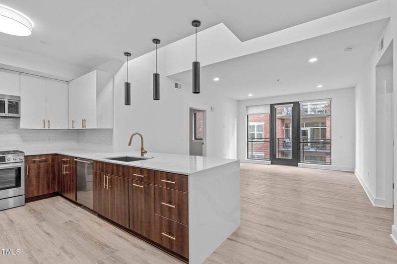 615 Peace St #406, Raleigh, NC 27605
