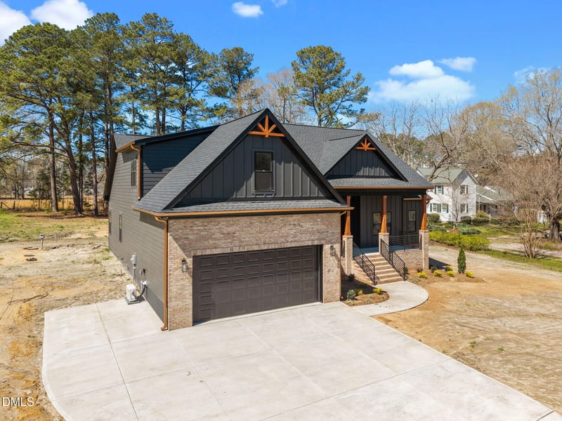 615 Pearces Rd, Zebulon, NC 27597