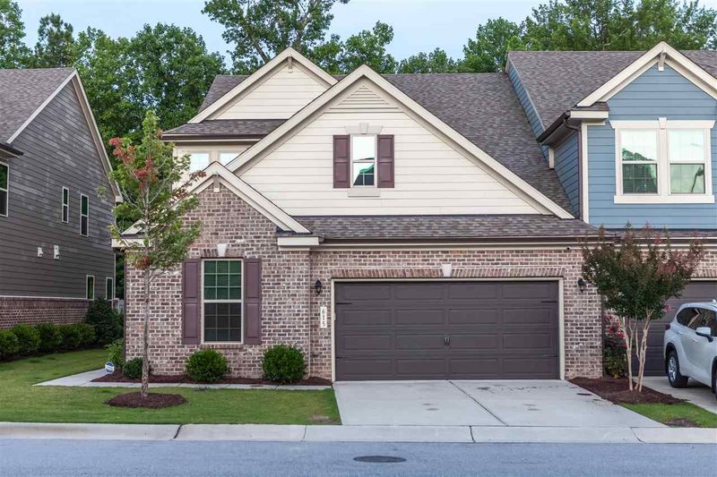 615 Rockcastle Dr, Cary, NC 27519