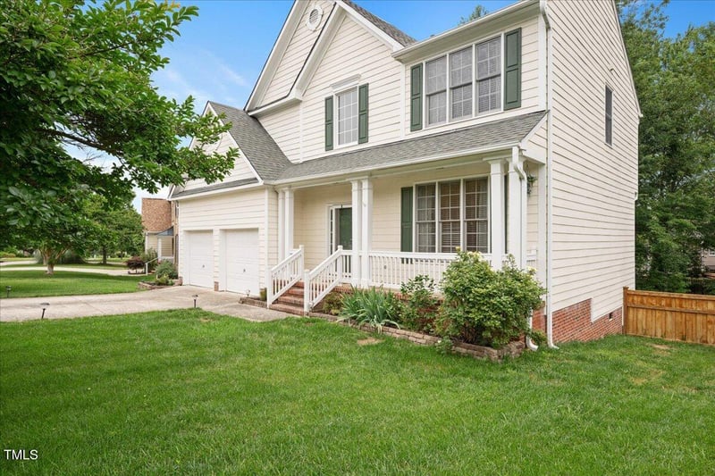 615 Southshore Pw, Durham, NC 27703