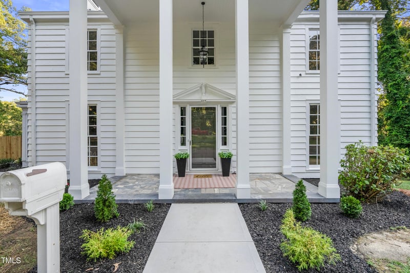615 Spring Ln, Sanford, NC 27330