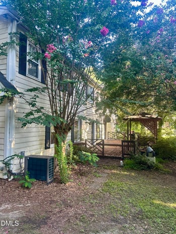 615 Stratford Dr, Zebulon, NC 27597