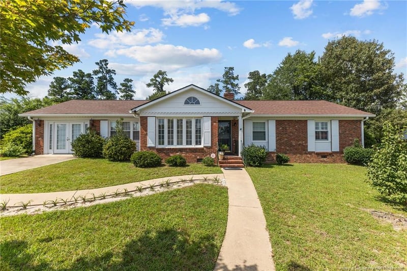 615 Welsh Pl, Fayetteville, NC 28303