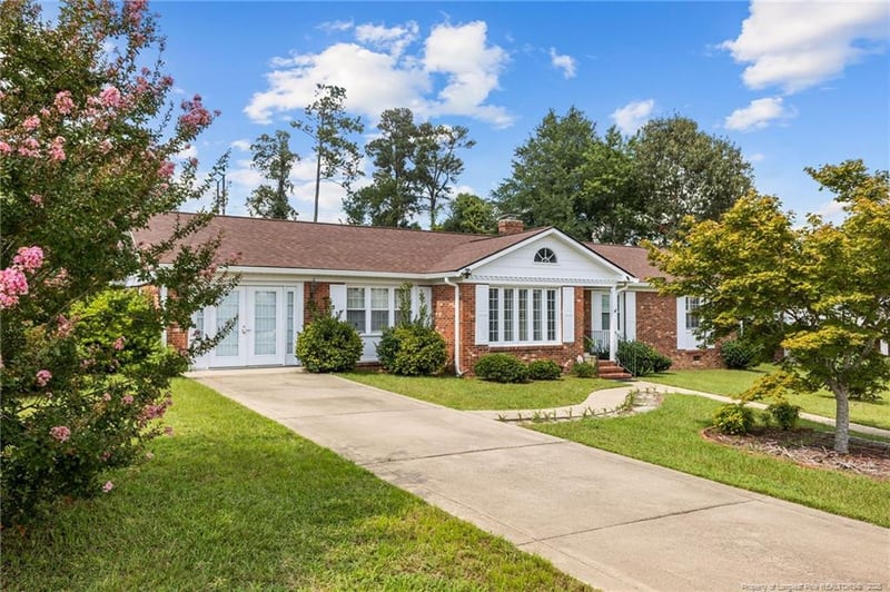 615 Welsh Pl, Fayetteville, NC 28303