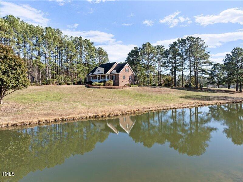 615 Woodland Trl, Louisburg, NC 27549