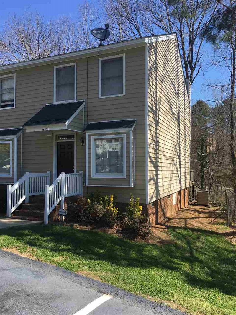 6150 Loch Laural Ln, Raleigh, NC 27613