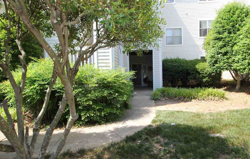 6151 Summerpointe Pl #102, Raleigh, NC 27606