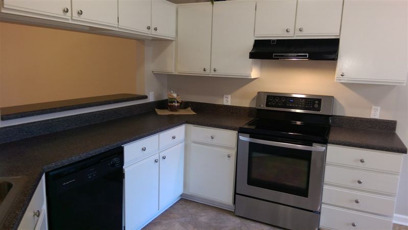 6151 Summerpointe Pl #202, Raleigh, NC 27606