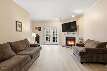 6152 Loch Laural Ln, Raleigh, NC 27613