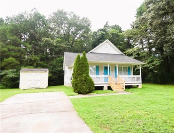 6158 Lonestar Rd, Fayetteville, NC 28303