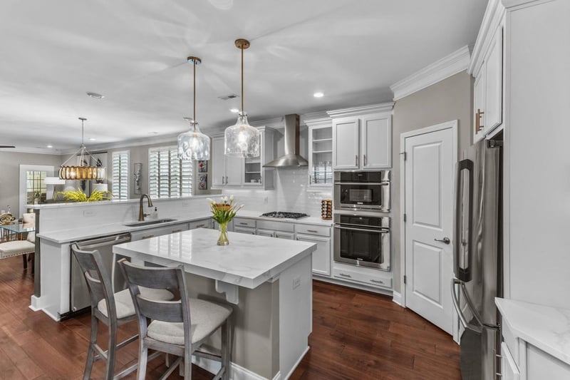 616 Angelica Cir, Cary, NC 27518