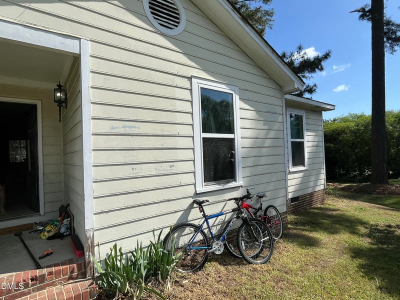 616 Bladestone Ct, Apex, NC 27502