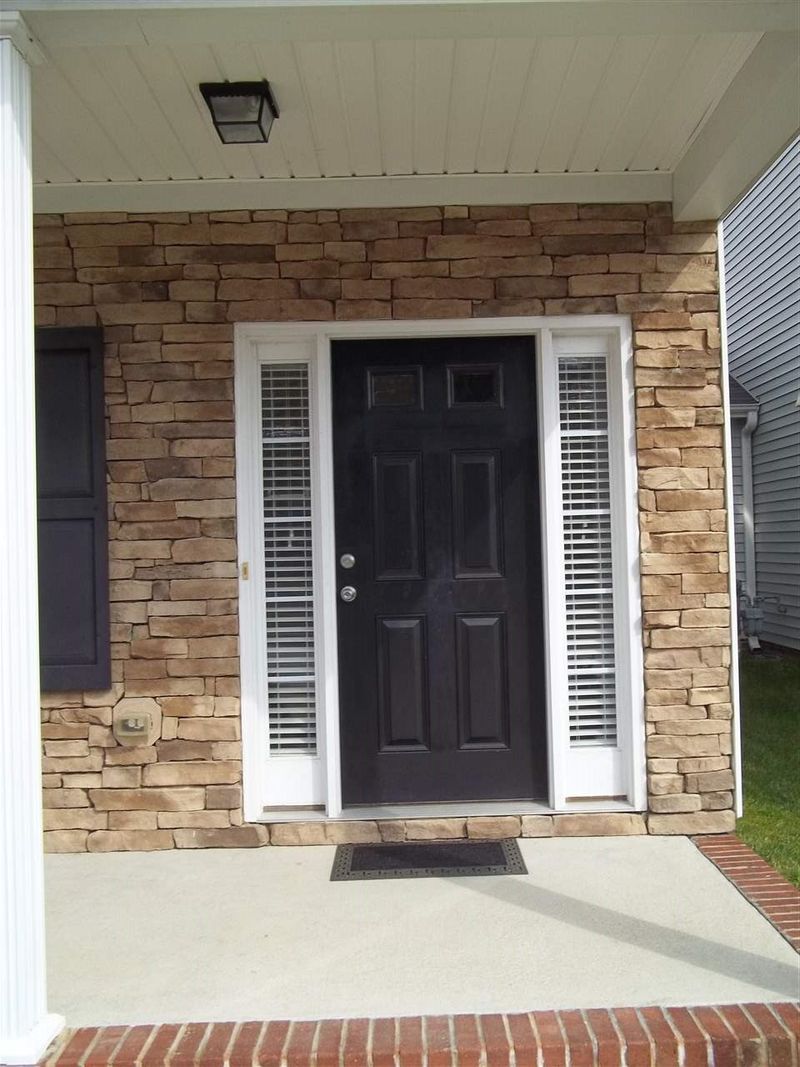 616 Jumping Frog Ln, Knightdale, NC 27545