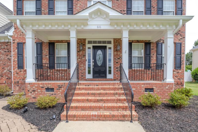 616 Kintyre Dr, Clayton, NC 27520