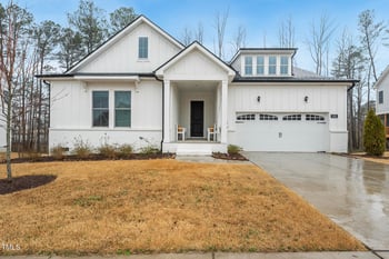 616 Long Lake Dr, Fuquay Varina, NC 27526