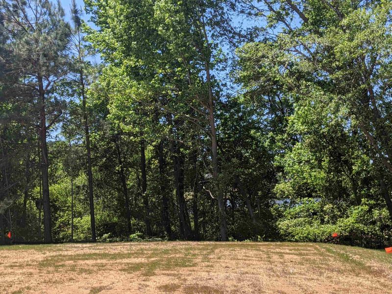 616 Long Lake Dr, Fuquay Varina, NC 27526