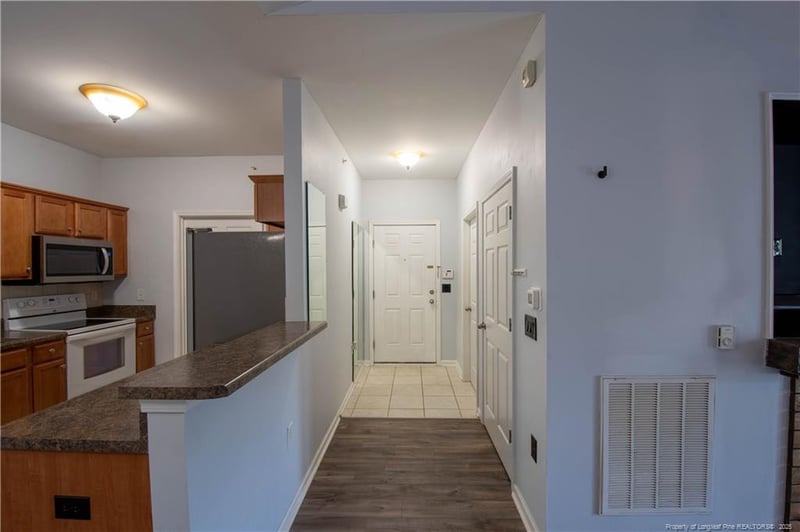 616 Marshtree Ln, Fayetteville, NC 28314