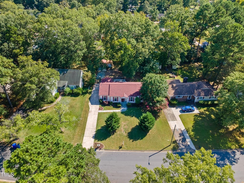 616 Old Barn Ave, Durham, NC 27704