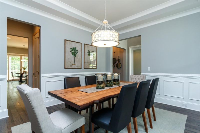 616 Peninsula Forest Pl #310, Cary, NC 27519