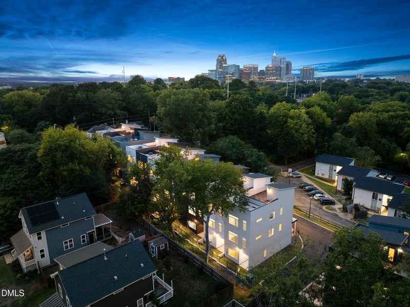 616 Rocky Knob Ct, Raleigh, NC 27601