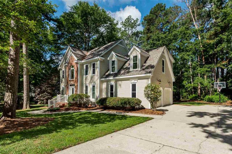 616 Starburst Ln, Raleigh, NC 27603