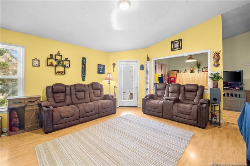 616 Walker St, Fayetteville, NC 28311