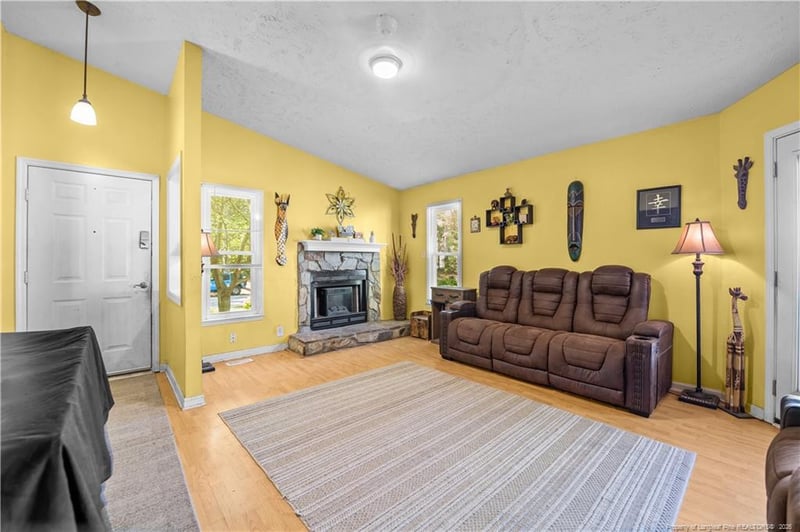 616 Walker St, Fayetteville, NC 28311