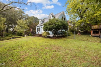 616 Willowbrook Dr, Burlington, NC 27215