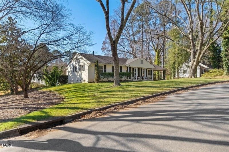 616 Yale St, Raleigh, NC 27609