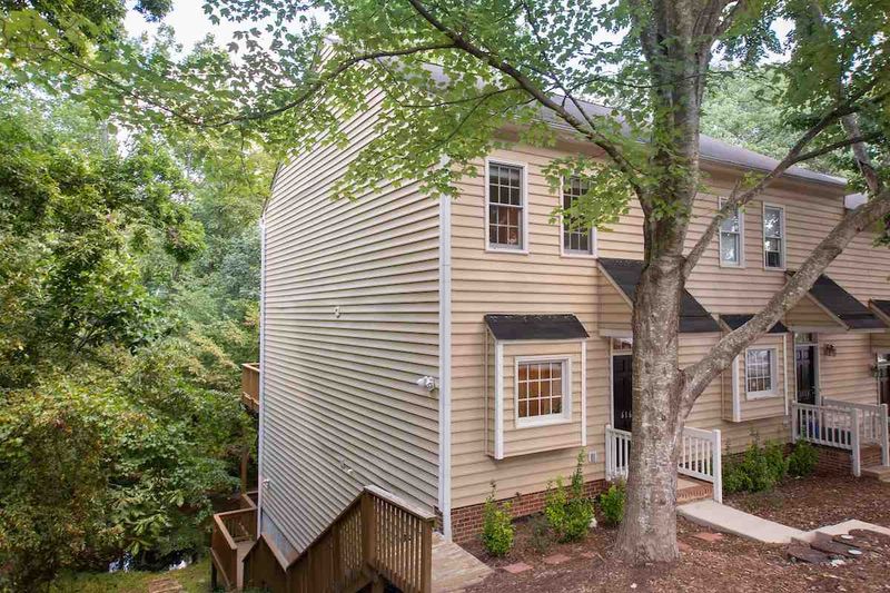 6166 Loch Laural Ln, Raleigh, NC 27613