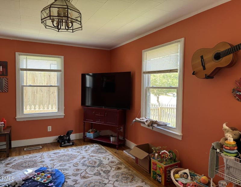 617 Bacon St, Durham, NC 27703