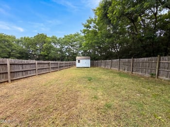 617 Country Ln, Holly Springs, NC 27540