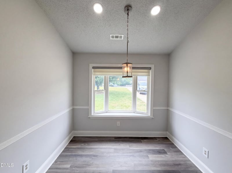 617 Country Ln, Holly Springs, NC 27540