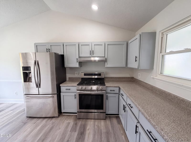 617 Country Ln, Holly Springs, NC 27540