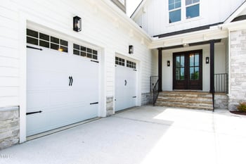 617 Darian Woods Dr, Holly Springs, NC 27540