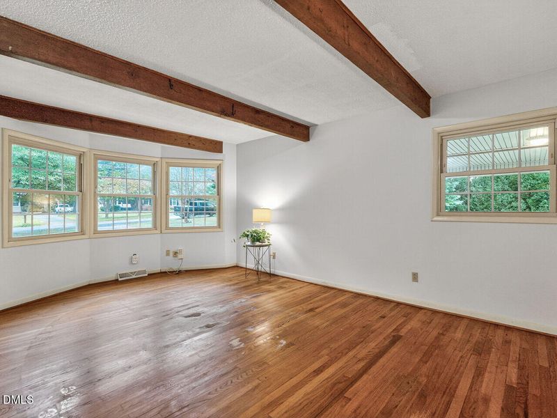 617 S Lakeside Dr, Raleigh, NC 27606