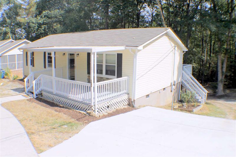 617 Lindley Dr, Durham, NC 27703