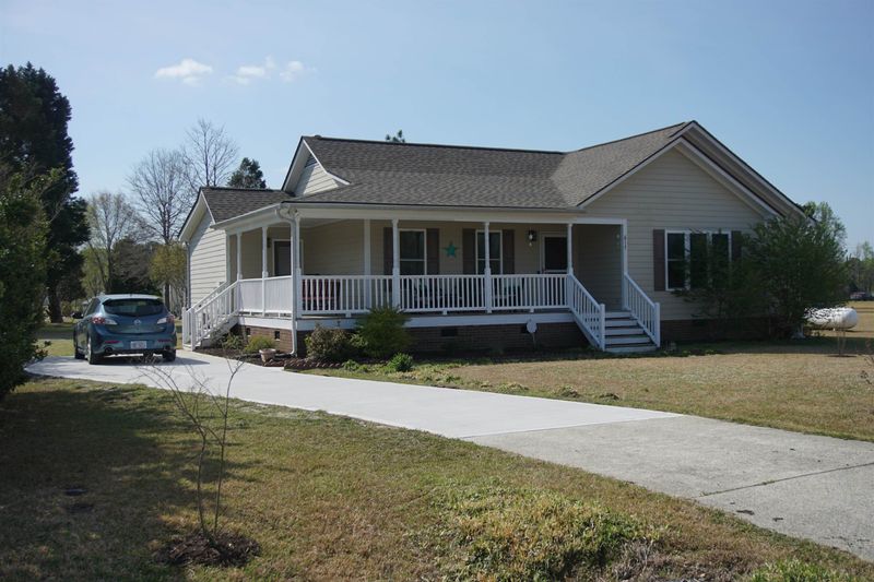617 Meander Way, Benson, NC 27504