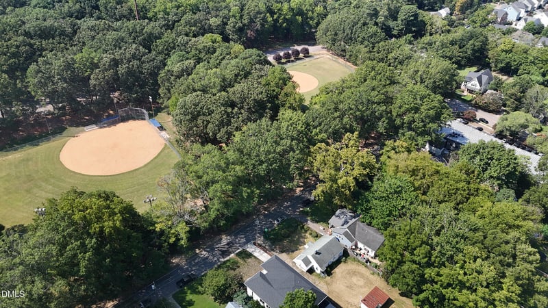 617 Monroe Dr, Raleigh, NC 27604