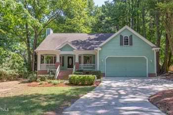 617 Moon Shadow Ct, Fuquay Varina, NC 27526