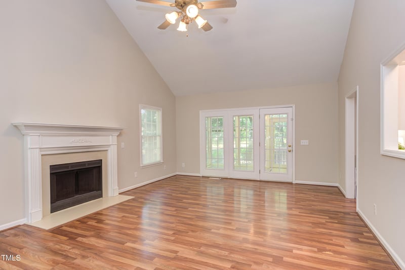 617 Moon Shadow Ct, Fuquay Varina, NC 27526