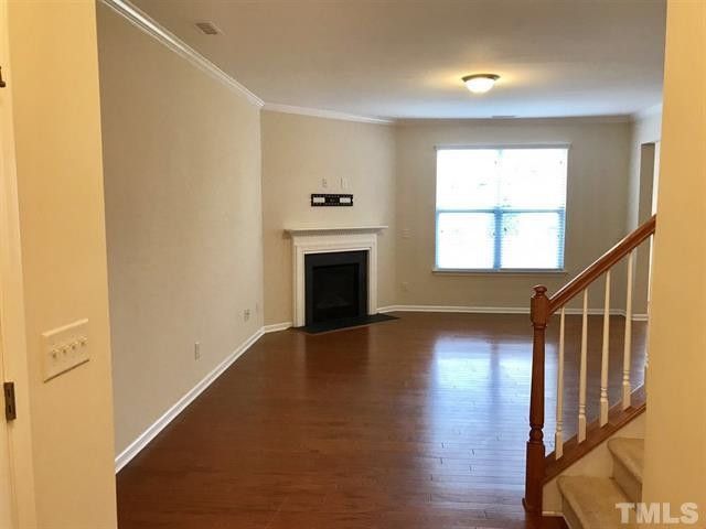 617 Mountain Pine Dr, Cary, NC 27519