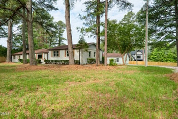 617 Richardson Rd, Zebulon, NC 27597