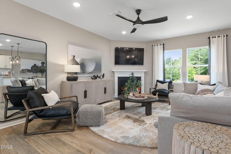 617 Wicklow Hall Dr, Fuquay Varina, NC 27526