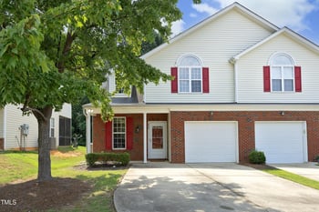617 Woodson Dr, Clayton, NC 27527
