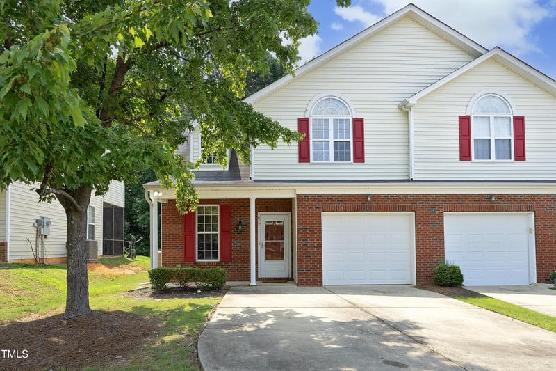617 Woodson Dr, Clayton, NC 27527