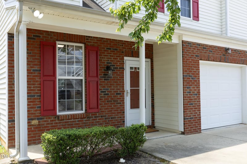 617 Woodson Dr, Clayton, NC 27527