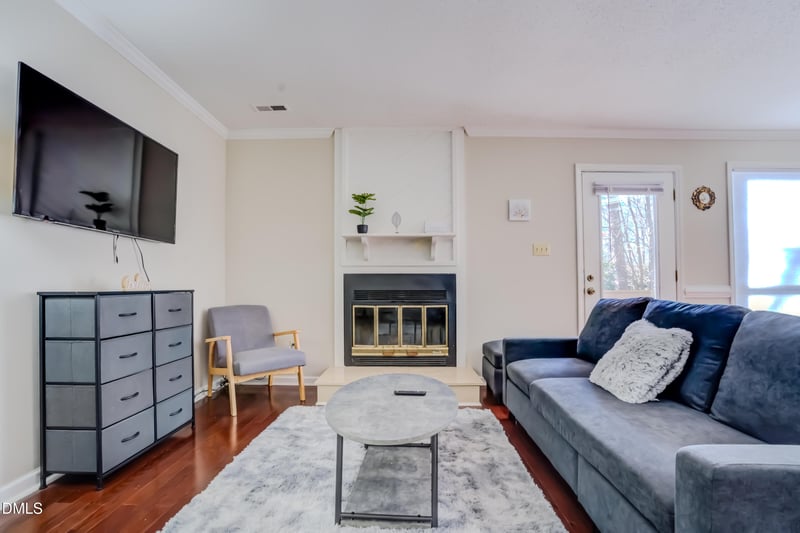 618 Applecross Dr, Cary, NC 27511