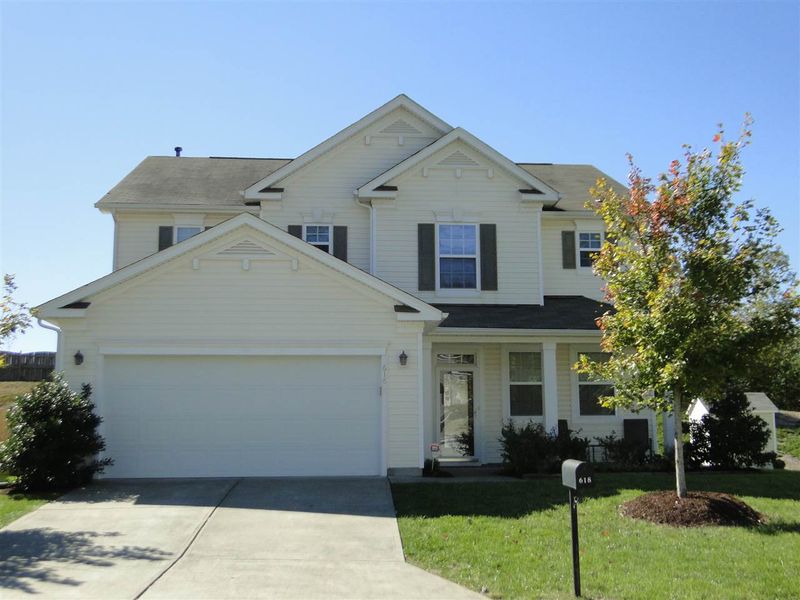 618 Ashburn Ln, Durham, NC 27703