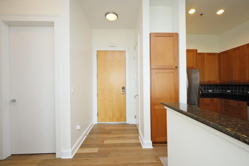 618 N Boylan Ave #1012, Raleigh, NC 27603